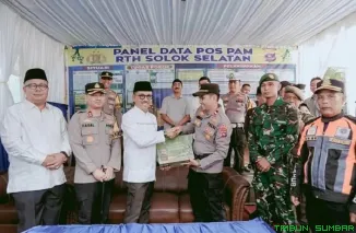 Bupati Solok Selatan H. Khairunas saat meninjau Pos Pengamanan Lebaran di kawasan RTH Padang Aro bersama Forkopimda, Jumat (20/3/2026). (Foto: Ist)