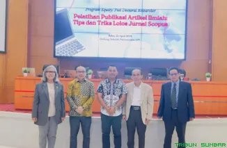 Dosen UNP Jadi Narasumber Pelatihan Publikasi Ilmiah di UPI Bandung