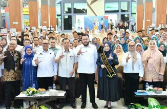 Wali Kota Padang Fadly Amran membuka Festival Literasi Kota Padang 2026 di Bagindo Aziz Chan Youth Center, Rabu (29/4/2026). (Foto: Ist)