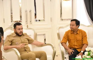 Wali Kota Padang Fadly Amran menerima audiensi panitia PIAGEX Hero 2026, membahas pengembangan kelas coding dan animasi bagi siswa SD dan SMP, Selasa (28/4/2026). (Foto: Ist)