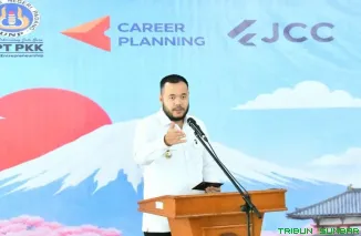 Wali Kota Padang Fadly Amran menghadiri peresmian Japan Career Center (JCC) di Universitas Negeri Padang. (Foto: Ist)