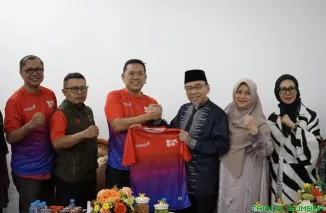 Wakil Wali Kota Padang Maigus Nasir menerima panitia BOM Run 2026 dan menyatakan dukungan penuh terhadap event sport tourism yang akan digelar Agustus mendatang. (Foto: Ist)