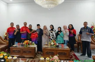 Audiensi panitia BOM Run 2026 dengan Pemko Padang membahas kesiapan grand launching dan dukungan penuh pemerintah untuk event sport tourism terbesar di Sumbar. (Foto: Ist)