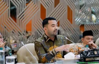 Zigo Rolanda menyampaikan usulan pembangunan dermaga baru untuk meningkatkan konektivitas di Kepulauan Mentawai. (Foto: Ist)