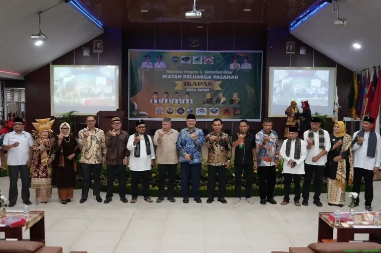 Pelantikan Pengurus IKAPAS Kota Batam periode 2025-2030 di Convention Centre SMKN 1 Batam, Minggu (10/5/2026). (Foto: Ist)