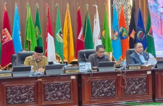 Rapat Paripurna DPRD Sumbar tentang pengesahan Ranperda Penyertaan Modal Pemerintah Daerah pada PT Jamkrida, di Gedung DPRD Sumbar, Padang, Selasa (5/5/2026). (Foto: Ist)