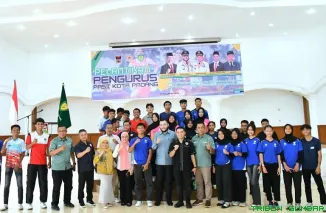 Wali Kota Padang Fadly Amran menghadiri pelantikan Pengcab PASI Kota Padang masa bakti 2025-2029 di Palanta Kediaman Resmi Wali Kota, Sabtu (16/5/2026). (Foto: Ist)
