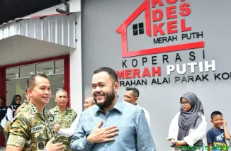 Wali Kota Padang Fadly Amran mengikuti peluncuran operasional 1.061 KDKMP bersama Presiden Prabowo Subianto dari Kelurahan Alai Parak Kopi, Sabtu (16/5/2026). (Foto: Ist)