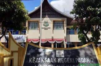 Kantor Kejari Padang. (Foto: Ist)