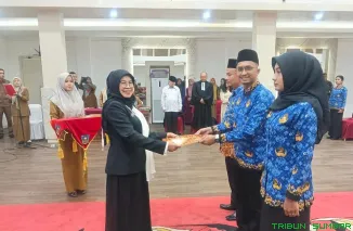 Pemkab Dhamsraya Ambil Sumpah 97 PNS, Wakil Bupati Lantik Pejabat Fungsional
