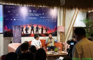 Wali Kota Padang, Fadly Amran, saat menjadi keynote speaker dalam Ubud Food Festival ke-XI tahun 2026 di Taman Kuliner Ubud, Bali, Jumat (29/5/2026). (Foto: Ist)