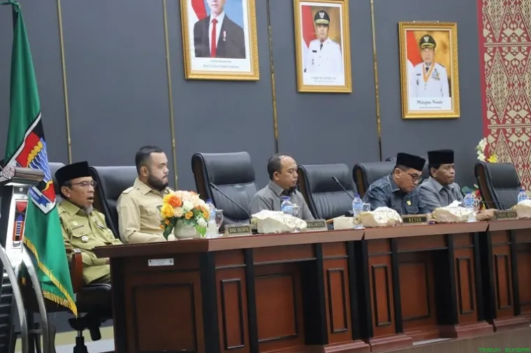 Rapat Paripurna membahas pertanggungjawaban APBD 2025 dan perubahan APBD 2026 serta rancangan peraturan daerah baru. (Foto: Ist)