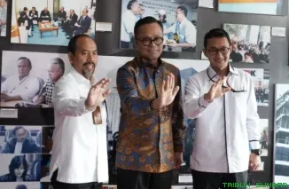 Kepala BP BUMN sekaligus COO Danantara Indonesia Dony Oskaria saat rapat sinergi dengan KPK. (Foto: Ist)