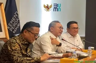 Kepala Badan Pengawasan BUMN sekaligus COO Danantara Indonesia, Dony Oskaria, mengikuti rapat koordinasi penguatan distribusi MinyaKita dan stabilisasi harga pangan nasional di Jakarta, Kamis (4/6/2026). (Foto: Ist)