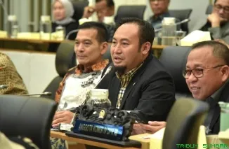 Anggota Komisi VI DPR RI Rahmat Saleh memberikan apresiasi atas langkah koordinasi yang dilakukan Wakil Ketua DPR RI Sufmi Dasco Ahmad, seiring membaiknya pergerakan IHSG dan nilai tukar rupiah, Selasa (23/6/2026). (Foto: Ist)