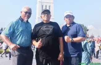 Prof Is Prima Nanda bersama Prof Hasbullah dari UTM Malaysia dan Prof Bambang Suharno dari UI. (Foto: Ist)