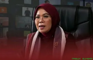 Anggota KPU RI, Iffa Rosita, menyampaikan pandangannya terkait mandeknya revisi Undang-Undang Pemilu dalam Webinar Series 4 Diskusi Publik The GRIT Institute by PNPS GMKI, Jumat (12/6/2026). (Foto: Ist)