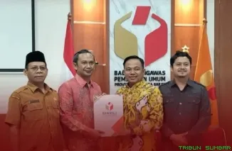 Anggota KPU Sumbar, Medo Patria, mengikuti kegiatan PDPB Semester I Tahun 2026 yang digelar oleh Bawaslu Provinsi Sumatera Barat di Padang, Selasa (9/6/2026). (Foto: Ist)
