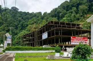 Salah satu bangunan hotel di kawasan Lembah Anai. (Foto: Ist)