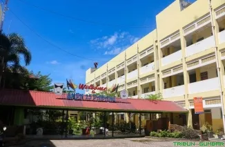 Gedung SMP 25 Padang. (Foto: Ist)
