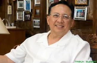 Anggota DPD RI Irman Gusman saat memberikan tanggapan terkait putusan MK yang mengukuhkan Pilkada langsung. (Foto: Ist)