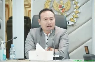 Anggota Komisi VI DPR RI Rahmat Saleh memberikan keterangan pers di Jakarta, Rabu (1/7/2026). (Foto: Ist)