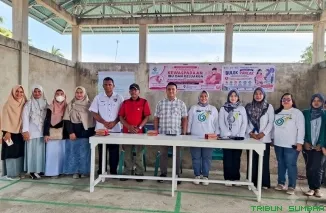 Camat Koto Tangah Rio Ebu Pratama bersama Kepala Puskesmas Anak Air Marta Nofa, Lurah Padang Sarai Nasrul, dan tim dosen Poltekkes Kemenkes Padang di Balai Pertemuan Silih Baganti, Sabtu (25/7/2026). (Foto: Ist)