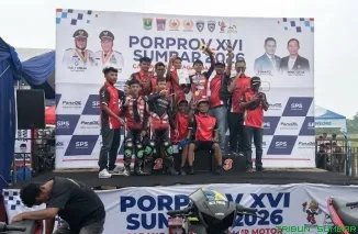 Kontingen balap motor Kota Padang raih 3 emas dan 1 perak di Lanud Sutan Sjahrir. (Foto: Ist)