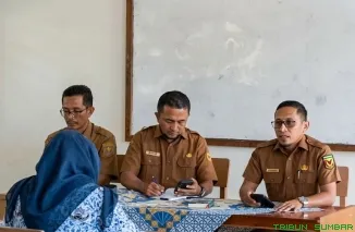 Sekretaris Dinas KUKMP Busnika Hamidy pastikan TKD Rp760 juta dimanfaatkan optimal untuk UMKM. (Foto: Ist)