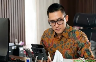 Ketua Komisi II DPRD Padang Rachmad Wijaya siap panggil manajemen Pertamina, dugaan penurunan kualitas BBM jadi penyebab utama kerusakan massal mesin kendaraan warga. (Foto: Ist)