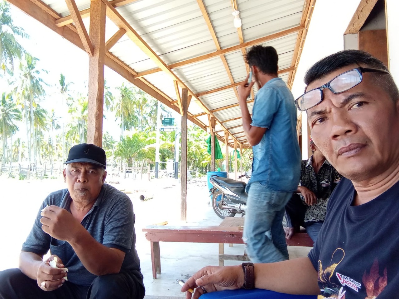 Pantai Selatan Lakitan kini tak ada lagi lahan produktif, jadi sentra udang terpadu di Pessel, kerenn.. (dok/mar) 