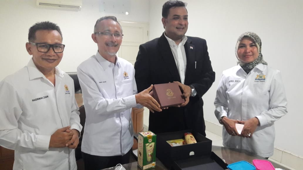 Ketua Ksdin Sumbar dan Konjen India di Medan bertemu bahas ekspor langsung Padang-India, Jumat 18 Februari 2022. (dok/sis) 