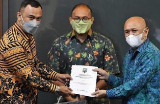 Bupati Sijunjung Benny Yuwir terang benderang sebut Andre Rosiade Gubernur Sumbar 2024, Sabtu 19 Maret 2022. (dok) 