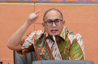 Andre Rosiade andilnya atasi kelangkaan solar, kata pengamat Migas Sumbar tak bisa dikesampingkan, Sabtu 26 Maret 2022. (dok) 