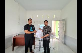 Jimmy dosen Ar Risalah dan Furqan, dosen pada Kukiah Tamu soal Fintech di Kampus STIE Ar Risalah, Jumat 22 April 2022. (dok) 