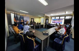 Pengabdian Tim Dosen FISIP Unand ke Partai Nasdem, Sabtu 23 April 2022. (dok) 