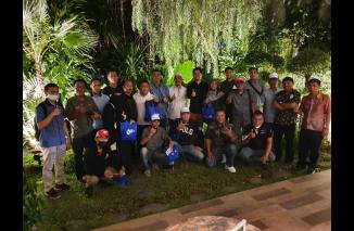 SAM Pertamina SAR Sumbar basamo berkolaborasi dengan petinggi media di Sumbar, Minggu 24 April 2022. (gusrik) 