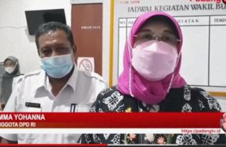 Hj Emma Yohana minta Pemkab Pasbar kunci data dampak gempa Pasbar. (dok) 