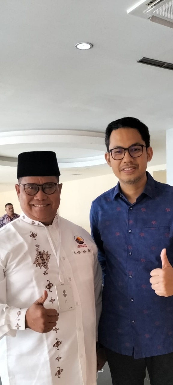 Firduus Ilyas (kiri) ungkap kebahagiaan OSO pimpin  lagi Gebu Minang Indonesia, Jumat 27 Mei 2022. (dok/rdi)