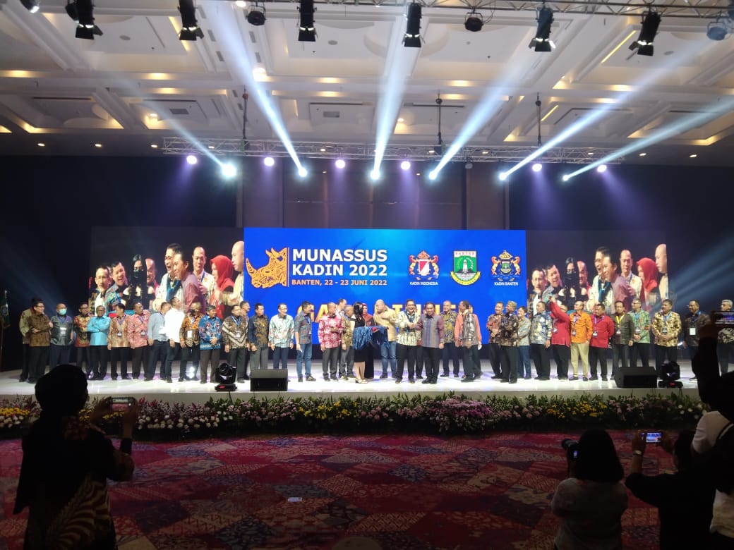 Gala Dinner Munassus KADIN berlansung meriah di BSD Tangerang Banten, Rabu 22 Juni 2022. (sis) 