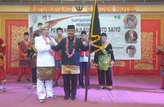 Kini Fauyi Bahar jadi baringin gadang pasukun Koto Saiyo nasional, dikukuhkan di Pekanbaru, Minggu12 Juni 2022. (rdi) 