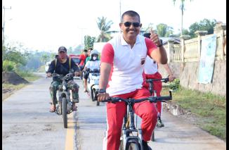 Polres Mentawai gelar Gowes bersama rakyat sebagai rangkaian peringatan Hari Bhayangkara 1 Juli, Minggu 19 Juni 2022. (dok/rdi) 