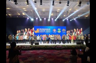 Gala Dinner Munassus KADIN berlansung meriah di BSD Tangerang Banten, Rabu 22 Juni 2022. (sis) 