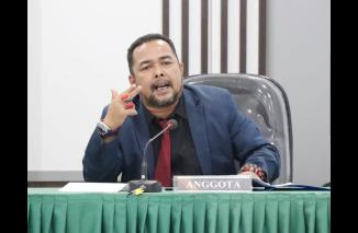 Komisioner KI Sumnar Adrian Tuswandi, ingatkan PPID jangn sepelekan putusan KI terkait berika  informasi publik, bisa ngeri-ngeri sedap ntar, Minggu 26 Juni 2022. (cop) 