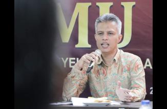 Komisioner KPU Sumbar Iswayarni kumpulkan media di Padang, sosialisasikan SIPOL, Selasa 28 Juni 2022. (dok)