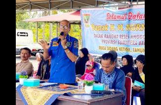 Nelayan Desa Taluak. Pariaman Selatan desak HM Nurnas perjuangan bantuan alat tangkap, Jumat 24 Juni 2022. (dri) 