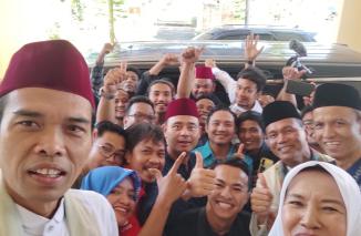 Ust Somad tablik akbar HJK Pariaman ke 20, apresiasi capaian Genius Umar sebagai Wako kota tersebut, Minggu 3 Juli 2022. (dok) 