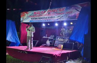 Malam Syukuran HUT RI ke 77 di Kabun Jalan Tunggang meriah dengan  Dendang KIM Berhadiah, Sabtu 27 Agustus 2022. (jok) 