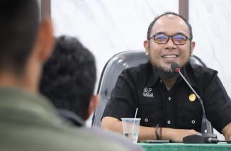 Arif Yumardi umumkan Nominator Badan Publik, Monev KI Sumbar, Senin 29/8-2022. (cop) 