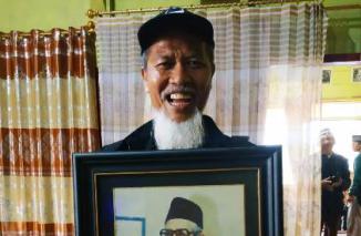 Budiman ketua DPW Partai Masyumi Sumbar deklarasikan partanya di kampung kelahiran M Natsir di Alahan Panjang, Minggu 7 Agustus 2022. (dok) 